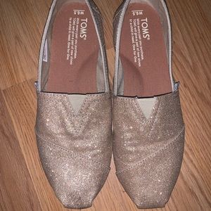 Size 6.5 Rose Gold sparkly ballet toms